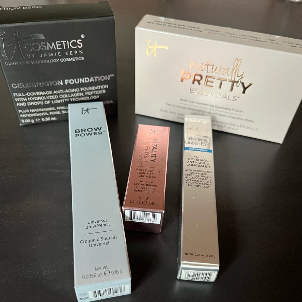 New IT Cosmetics variety pack.